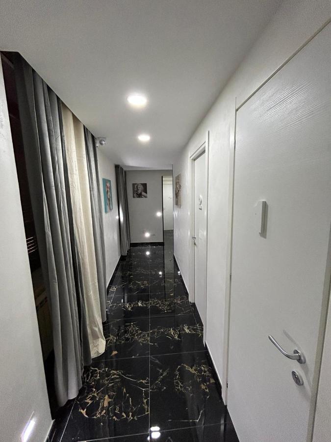 Giovanni Luxury Suites เนเปิลส์ ภายนอก รูปภาพ