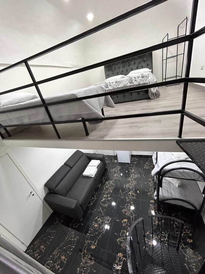 Giovanni Luxury Suites เนเปิลส์ ภายนอก รูปภาพ