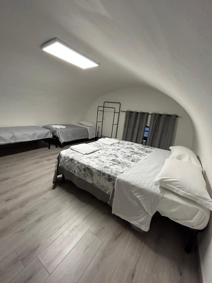 Giovanni Luxury Suites เนเปิลส์ ภายนอก รูปภาพ