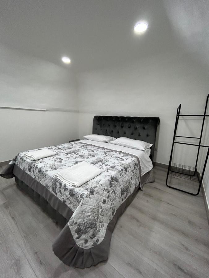 Giovanni Luxury Suites เนเปิลส์ ภายนอก รูปภาพ